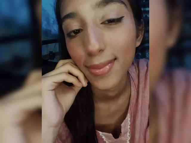 AlinaPopy webcam