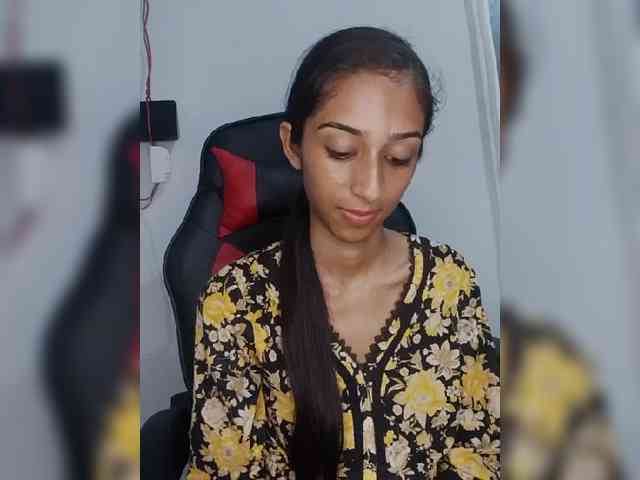 AlinaPopy webcam