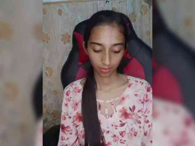 AlinaPopy webcam