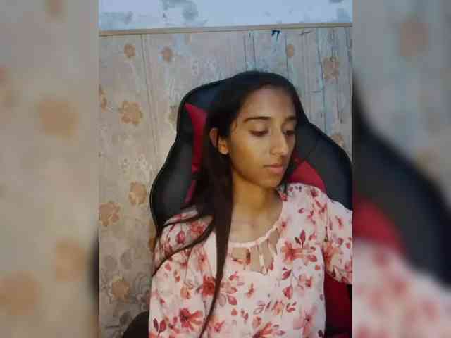 AlinaPopy webcam