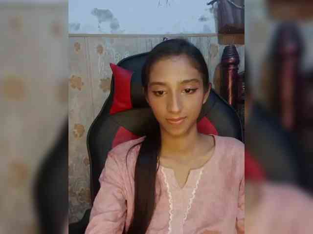 AlinaPopy webcam