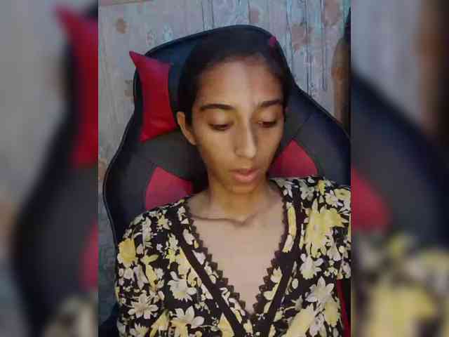 AlinaPopy webcam