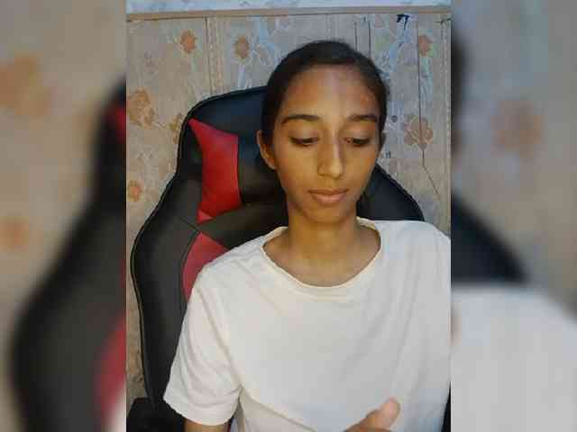AlinaPopy webcam