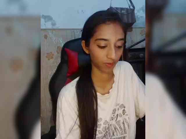 AlinaPopy webcam