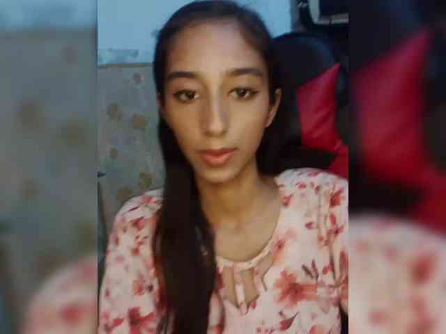 AlinaPopy webcam