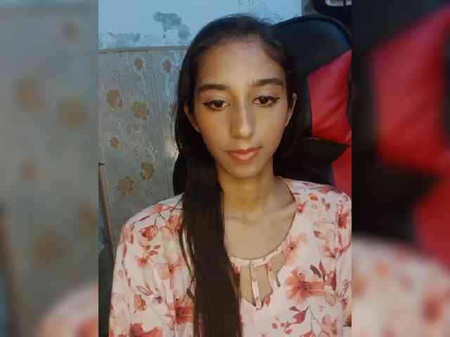 AlinaPopy webcam