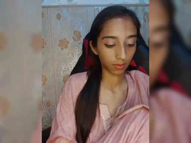 AlinaPopy webcam