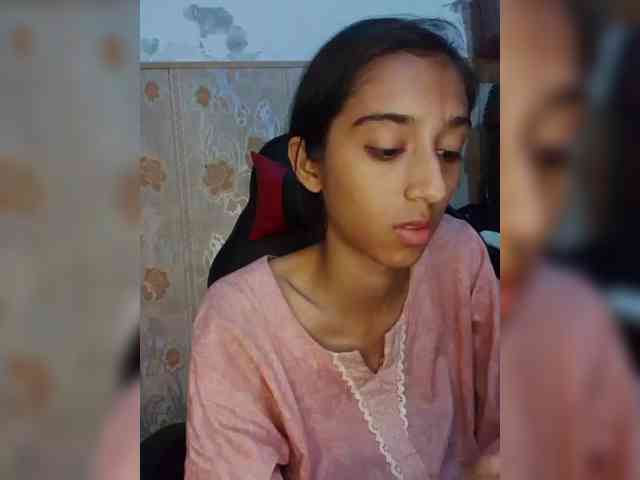 AlinaPopy webcam