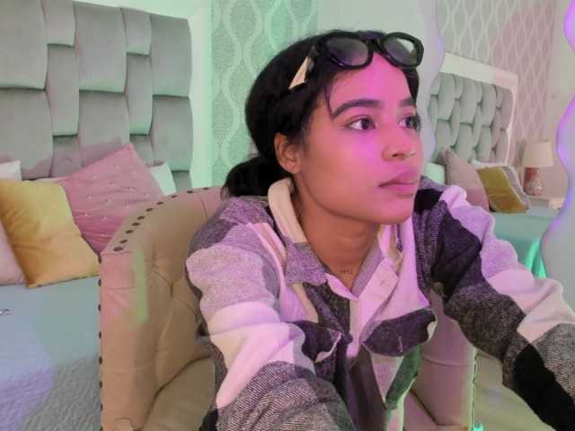 ribylove, en directo ahora en BongaCams