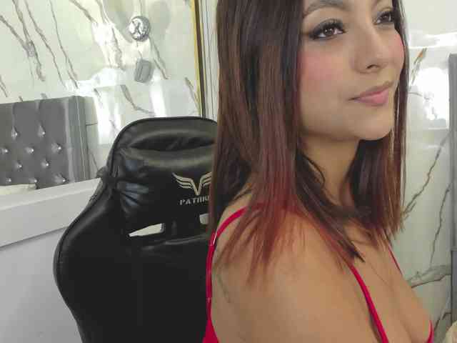 vanessaasquirt webcam