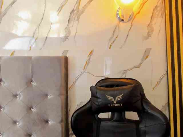 vanessaasquirt webcam