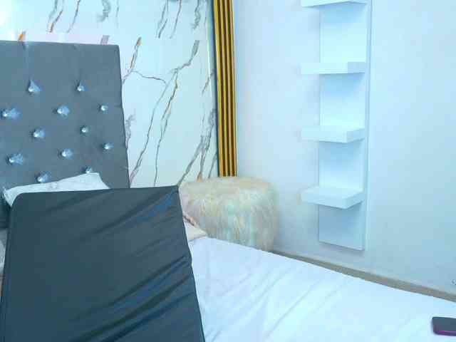vanessaasquirt webcam