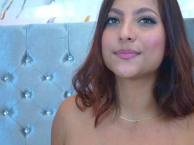 vanessaasquirt webcam