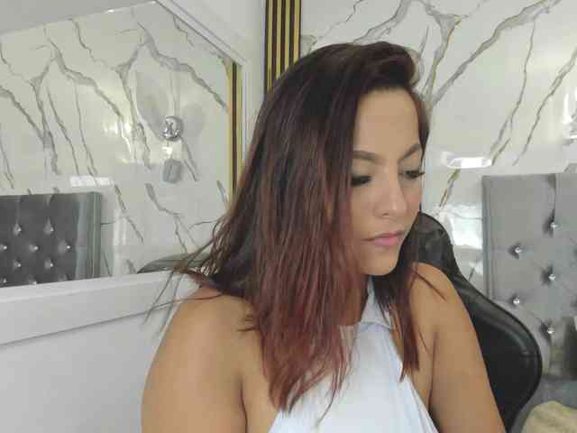 vanessaasquirt webcam