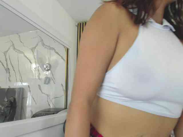 vanessaasquirt webcam
