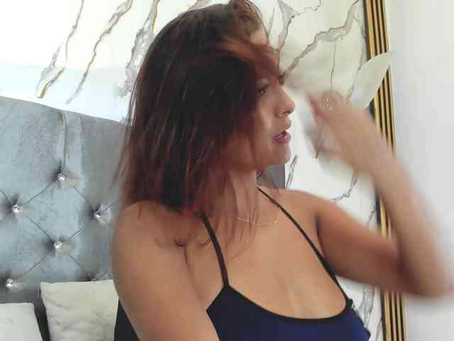 vanessaasquirt webcam