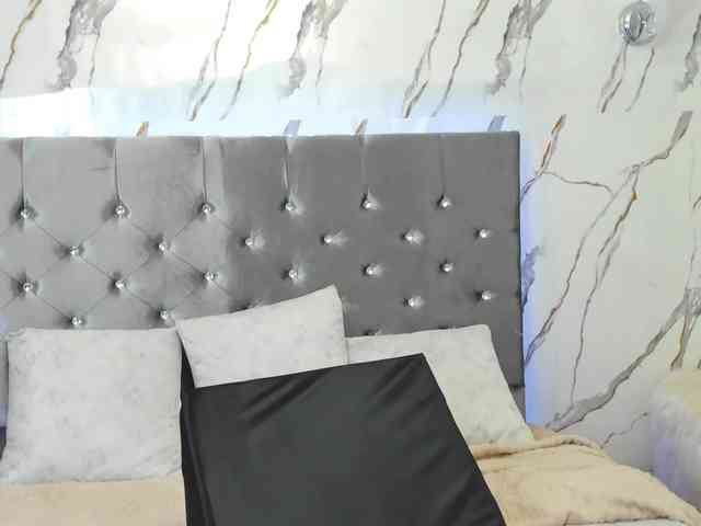vanessaasquirt webcam