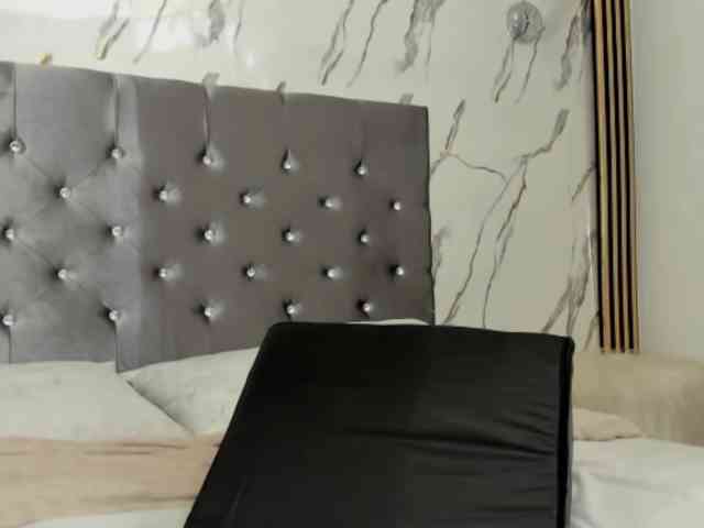 vanessaasquirt webcam