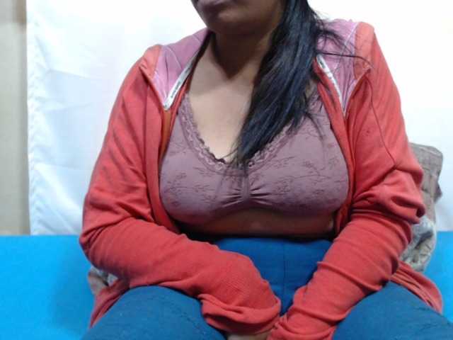 Sahobelle live cam on BongaCams