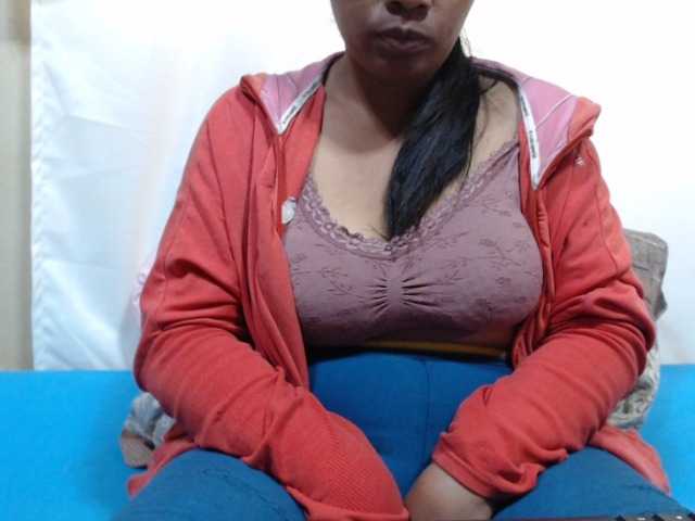 Sahobelle live cam on BongaCams