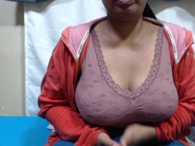 Sahobelle live cam on BongaCams