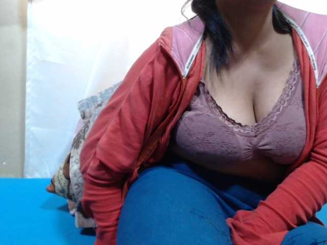 Sahobelle live cam on BongaCams