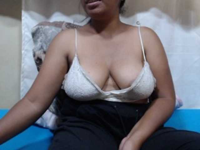 Sahobelle live cam preview