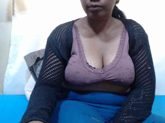 Sahobelle Live Webcam on BongaCams