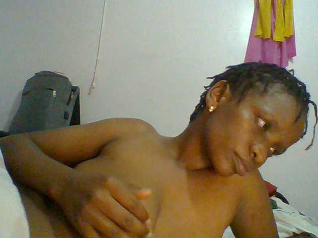 Cutegod22 live cam on BongaCams