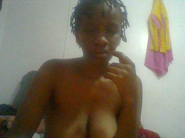 Cutegod22 live cam on BongaCams