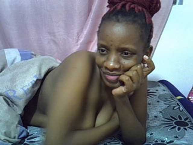 Cutegod22 live cam on BongaCams