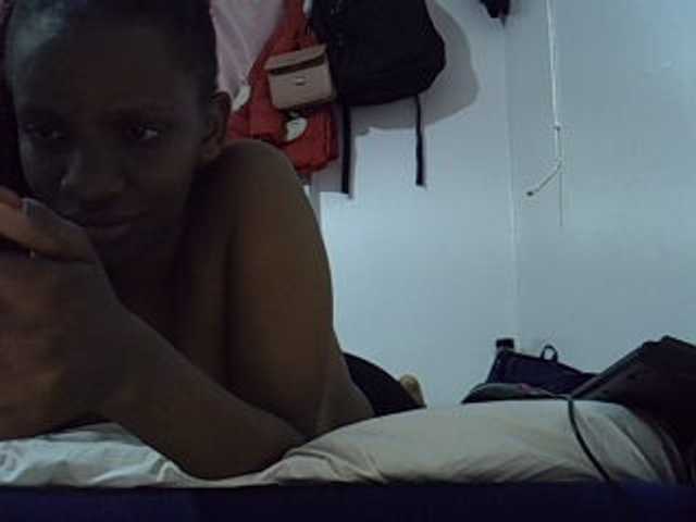 Cutegod22 live cam on BongaCams