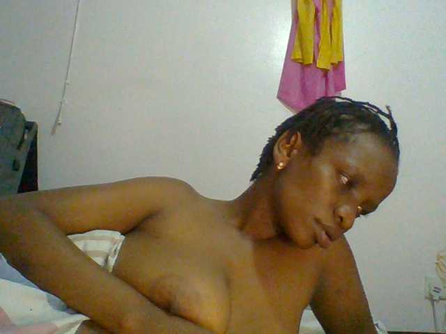 Cutegod22 live cam on BongaCams