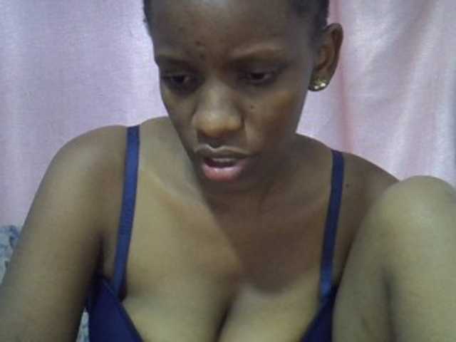 Cutegod22 live cam on BongaCams