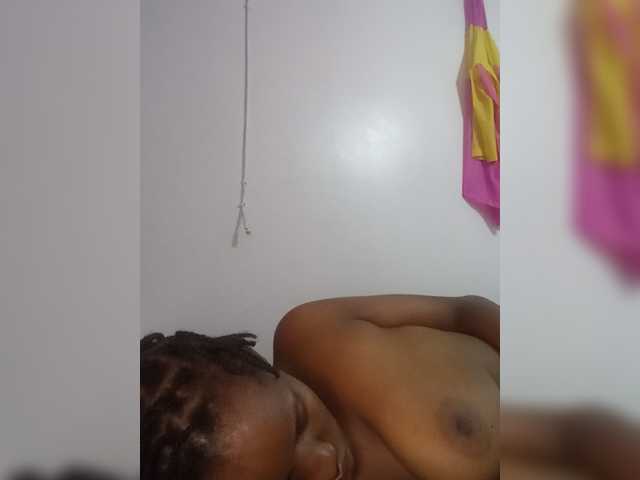 Cutegod22 live cam on BongaCams