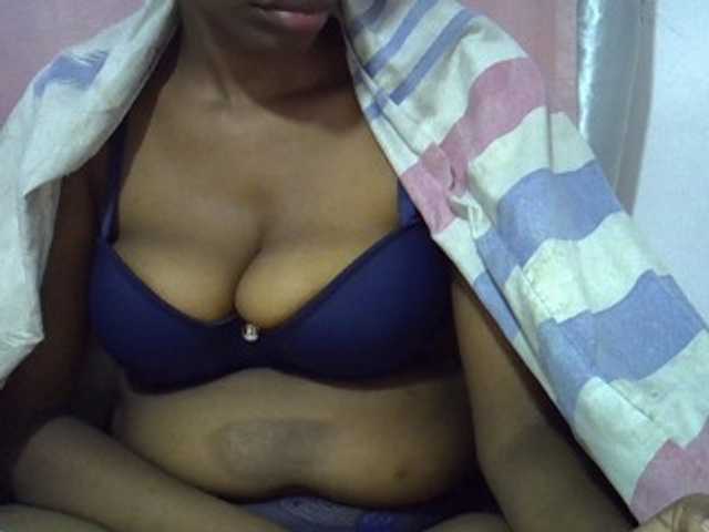 Cutegod22 live cam on BongaCams