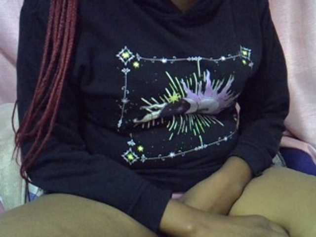 Cutegod22 live cam on BongaCams