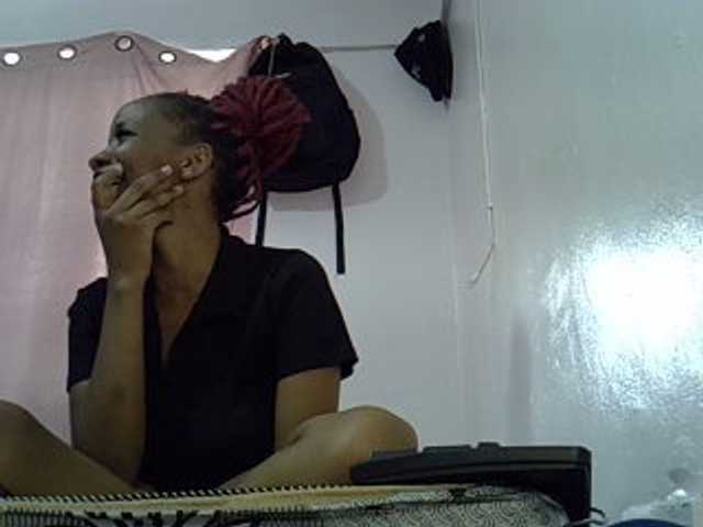 Cutegod22 live cam on BongaCams