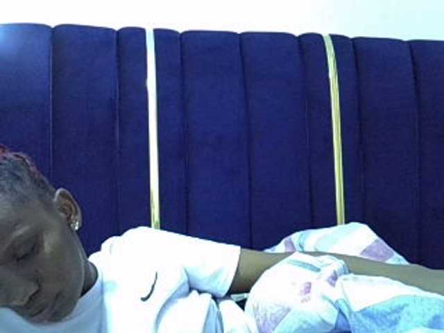 Cutegod22 live cam on BongaCams