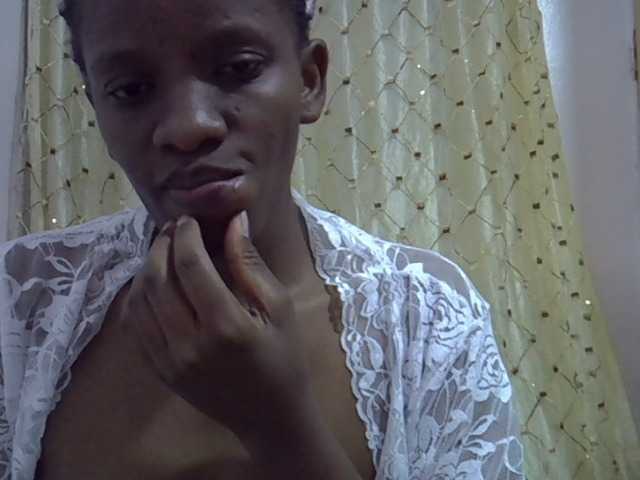Cutegod22 live cam on BongaCams