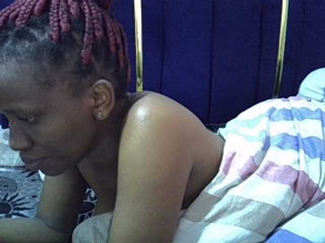 Cutegod22 live cam on BongaCams