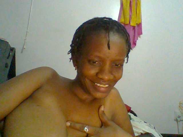 Cutegod22 live cam on BongaCams