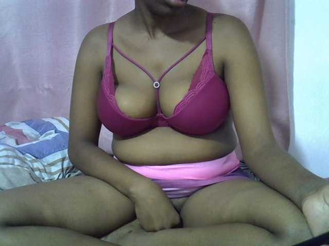 Cutegod22 live cam on BongaCams