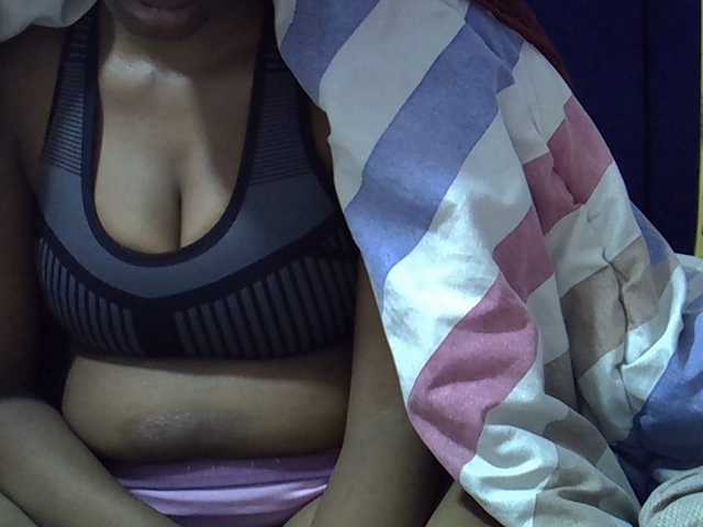 Cutegod22 live cam on BongaCams
