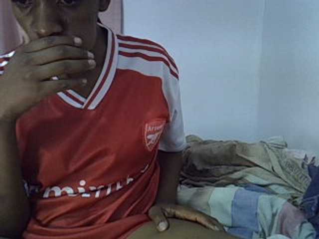 Cutegod22 live cam on BongaCams
