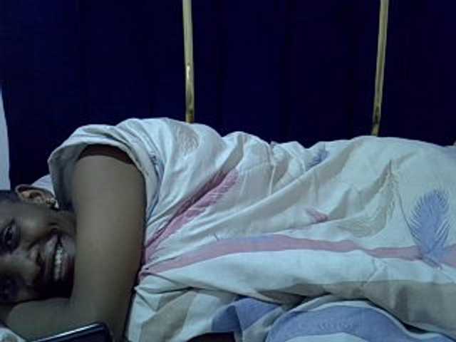 Cutegod22 live cam on BongaCams