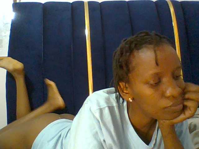 Cutegod22 live cam on BongaCams