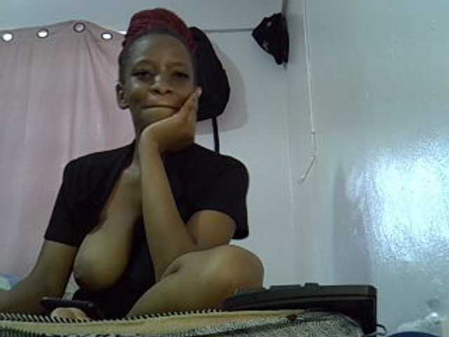 Cutegod22 live cam on BongaCams