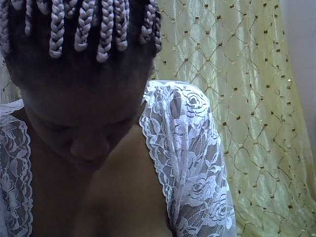 Cutegod22 live cam on BongaCams