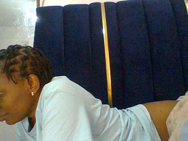 Cutegod22 live cam on BongaCams